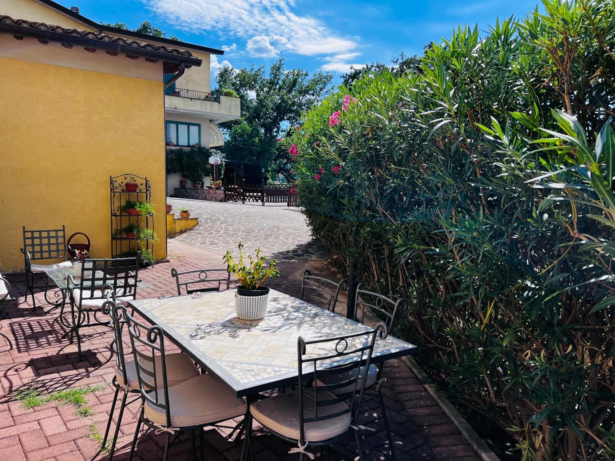 Lucky Garden Bed & Breakfast Bevagna Exterior photo
